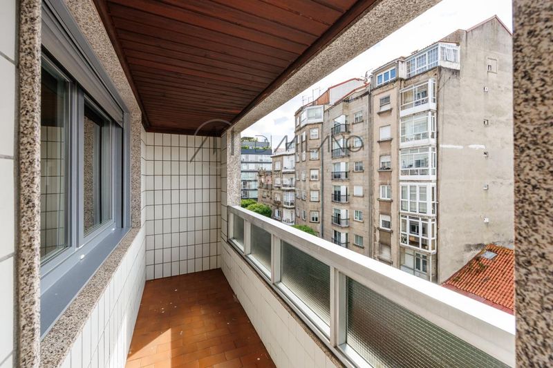 Foto 3d326c27-caed-419b-919f-9d5aeb1bca8b. Rent flat with heating parking in Plaza España - Corte Inglés Vigo