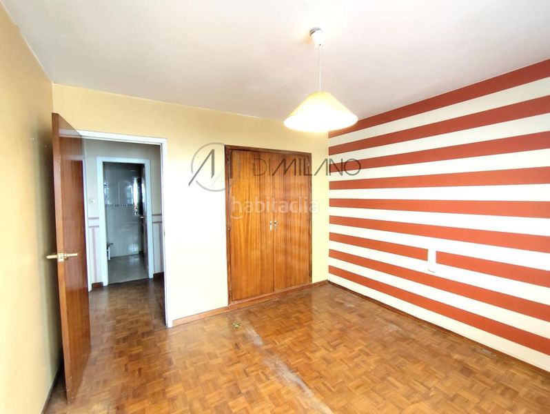 Foto 2a490e4d-8c0d-4ac9-9641-795e121e03bc. Flat with heating in Plaza de la industria Vigo
