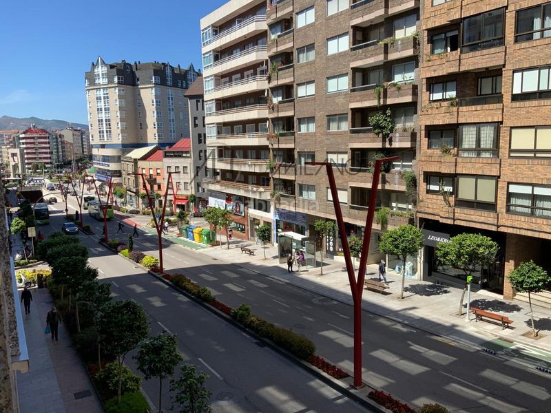 Foto c36827a4-49d2-4917-82e2-5bd20c315138. Lloguer pis amb calefacció aparcament a Plaza Independencia Vigo