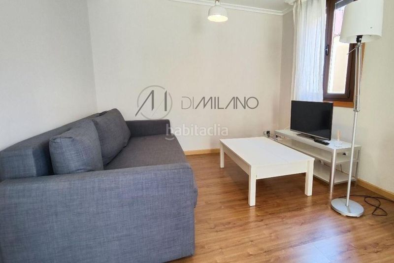 Foto a01d70f7-1624-42cf-bc96-95f0941083de. Casa amb calefacció a Cangas pueblo Cangas