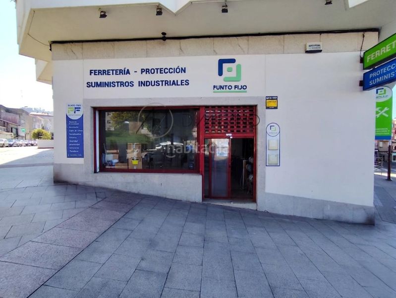 Foto 21aa32b3-c6cc-4759-b5da-796a1f3b99f4. Local comercial a Teis Vigo