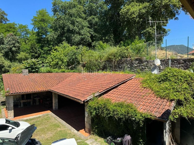 Foto da0507d7-d5f0-4684-9e5f-c195f390259e. Chalet avec chauffage parking piscine dans Moaña