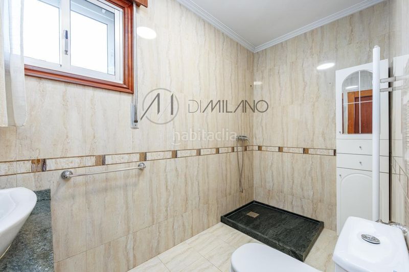 Foto 0a2b5c23-794a-4072-a777-284974350897. Casa amb calefacció aparcament a Valadares - Beade Vigo