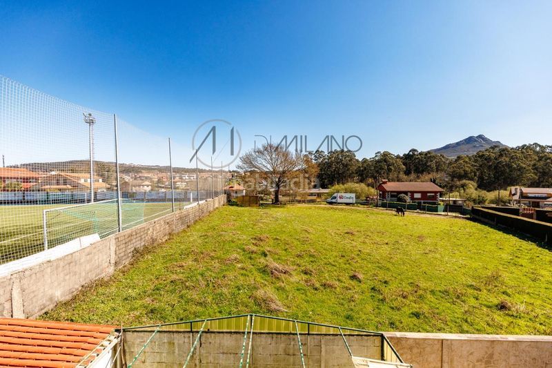 Foto df5df474-be17-4e4a-b74d-6d6b40358da0. Casa amb calefacció aparcament a Valadares - Beade Vigo