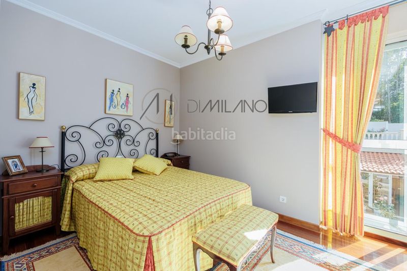 Foto 0e942383-cd1f-47ce-b577-453a5191a914. Casa adosada en Lavadores Vigo