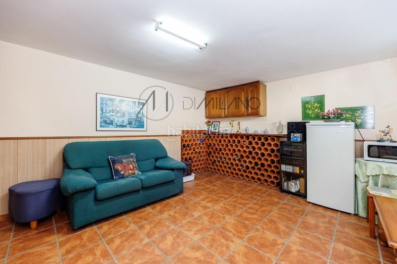 Foto 49789d34-a9d0-4a4f-afe5-ac2f8ff20445. Casa adossada amb calefacció aparcament piscina a Vigo