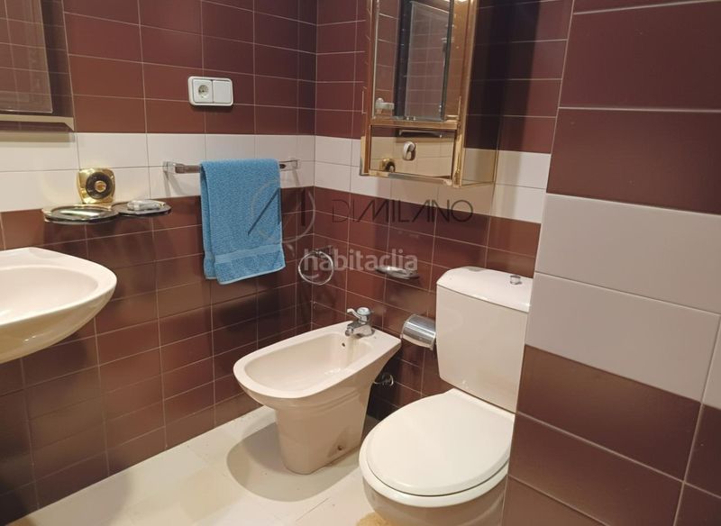 Foto d31f1085-7d46-4386-98b6-da9ec2ab5675. Flat with heating parking in Centro Ourense