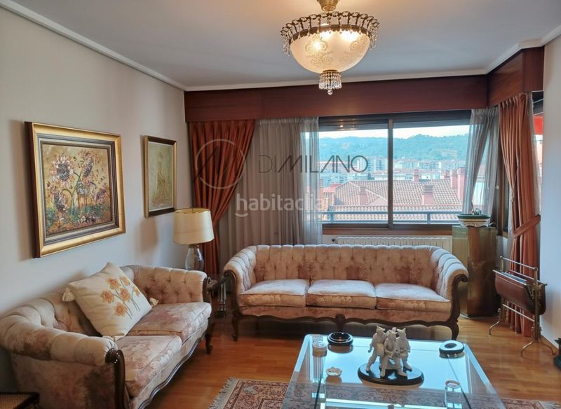Foto 5549ed3c-e7f5-4d22-a200-e0d5982b45e4. Piso en Centro Ourense