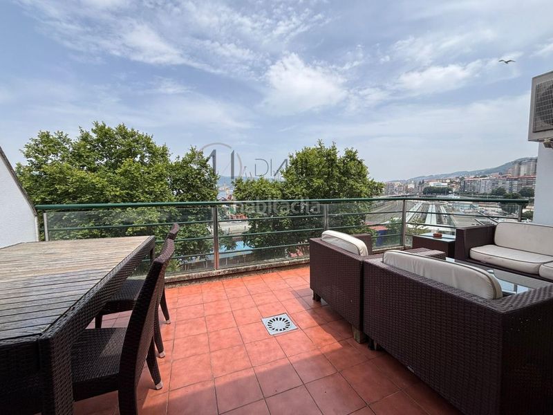Foto bba50f8a-0d14-4e08-9c27-e5d34c0fe0d3. Location duplex avec chauffage parking dans Centro - Areal Vigo