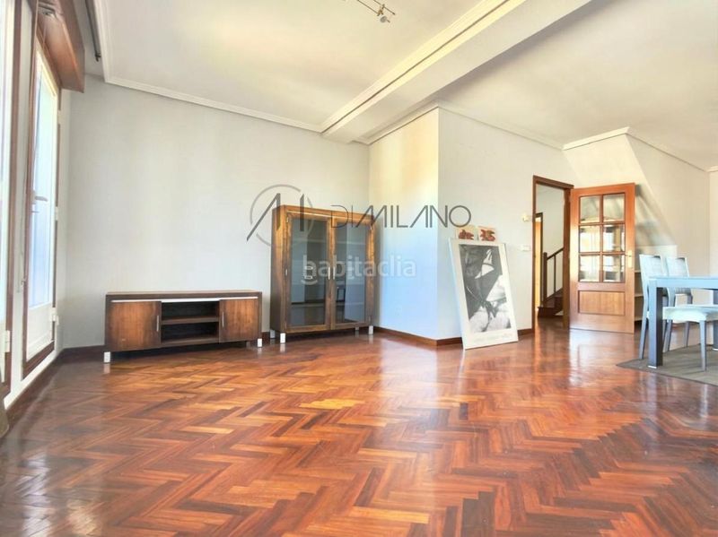 Foto 38797c94-315c-4f68-b966-84807393eabe. Rent flat with heating parking in Coia Vigo