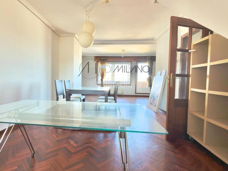 Foto 3fc3fac2-93db-4d06-aebc-cac6ad1dc4ac. Rent flat with heating parking in Coia Vigo
