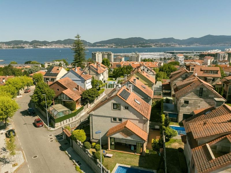 Foto a925fc32-7dc0-4034-9da9-02ca77e0126f. Terreny residencial a Alcabre Vigo