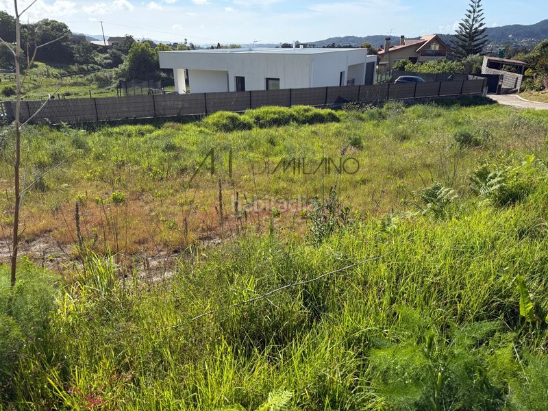 Foto 102c716d-5e49-438d-bef4-c17807c90f28. Terreny residencial a Gondomar