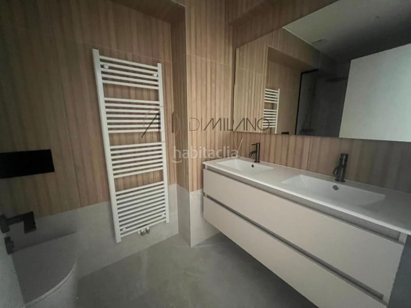 Foto ee3b1848-4734-40be-b493-42f74b0990bc. Flat with heating parking in Plaza España - Corte Inglés Vigo