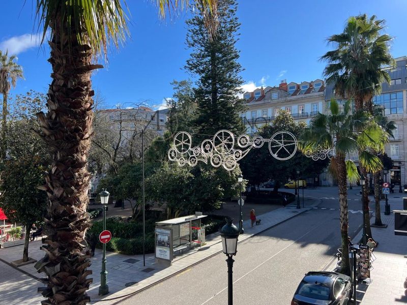Foto 640ef7d9-5c25-4a0b-b119-f14b792db769. Rent flat with heating parking in Centro - Areal Vigo
