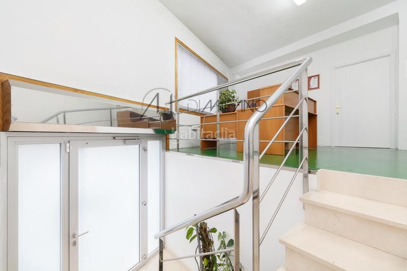 Foto b50c0df8-1261-4db2-b1a2-09b251b4f9ba. Business premise in Berbés - Peritos Vigo