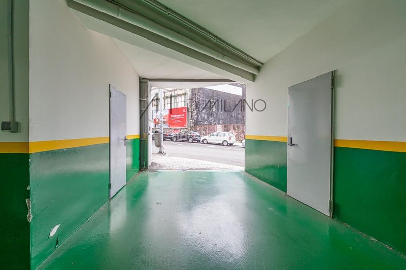 Foto e7826888-57f4-4372-a5c5-c0440c12a7fb. Geschäftsraum in Berbés - Peritos Vigo