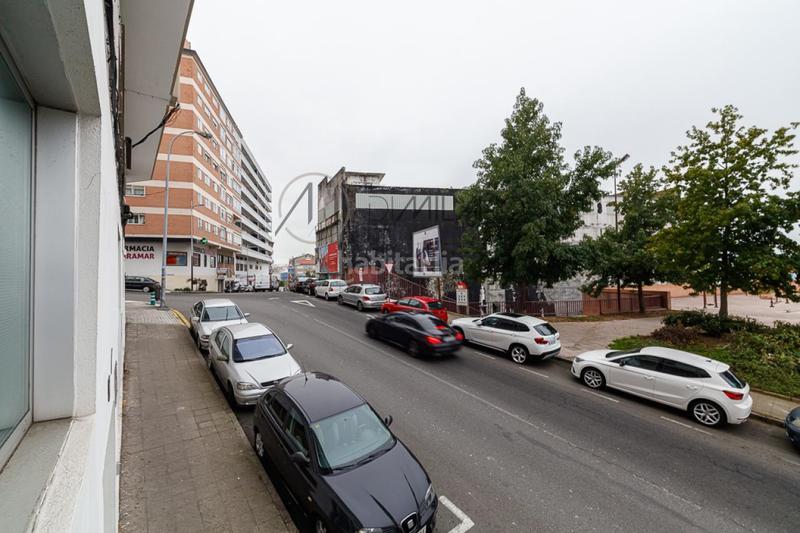 Foto 274ff48e-4476-4a04-ab4f-528e077628ea. Local comercial a Berbés - Peritos Vigo