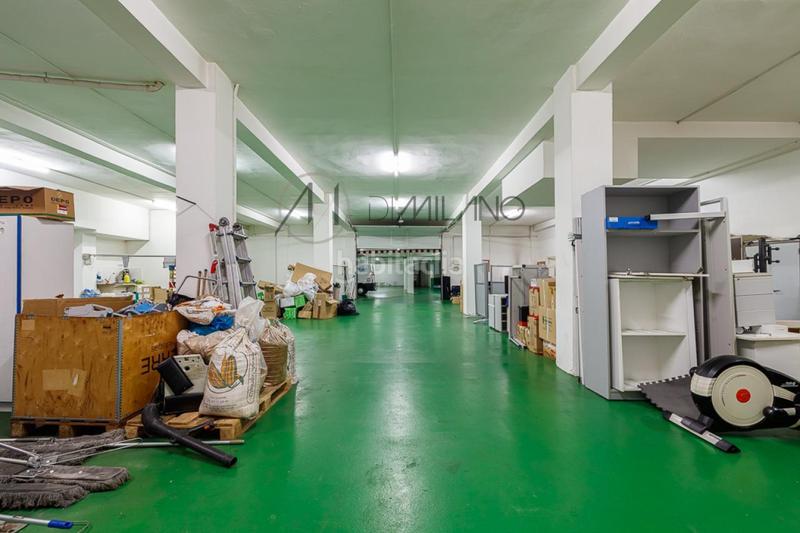 Foto 6dab64f4-a2bb-4053-bf34-da7cff89d9f6. Local comercial a Berbés - Peritos Vigo