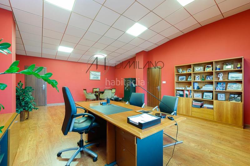 Foto 81850df8-355b-4a12-bd07-3cb7102604dc. Local comercial a Berbés - Peritos Vigo