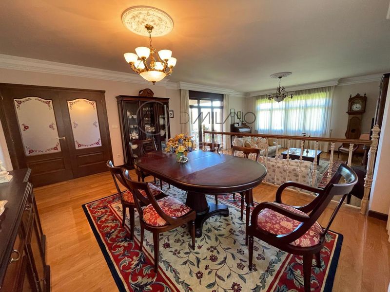 Foto 5a554d56-69ac-49c6-b025-24fe33e6a906. Xalet amb calefacció aparcament piscina a Gondomar