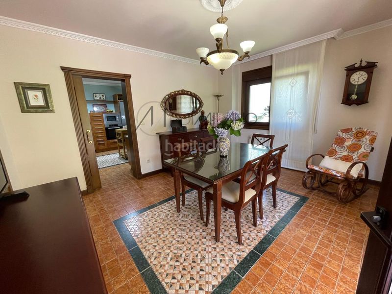 Foto d61d9c3e-6cc5-4ce7-b59c-5242f9f14ff4. Xalet amb calefacció aparcament piscina a Gondomar