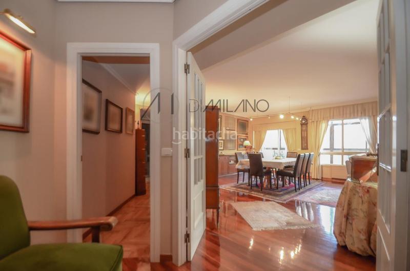 Foto f300dfe6-c547-4033-9329-5b6de77da22f. Flat with heating parking in Coia Vigo