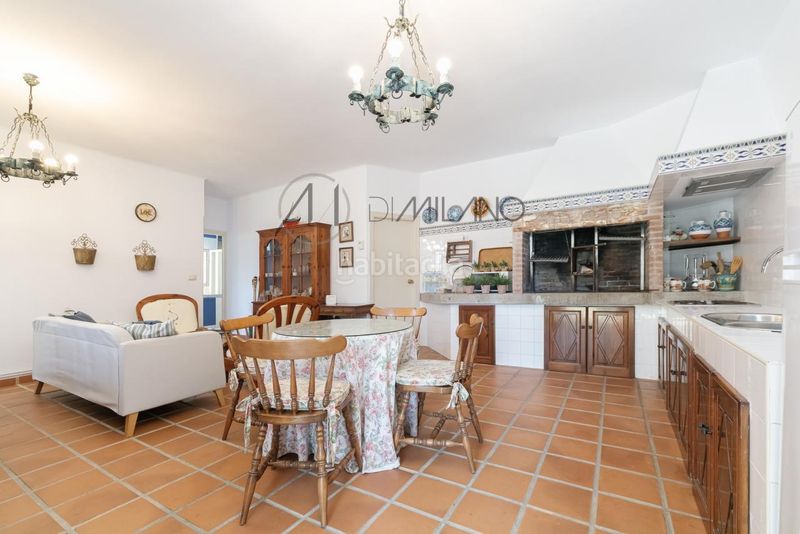 Foto 4bd2b209-4e23-452f-a703-e070df185a54. Xalet amb calefacció aparcament piscina a Nigrán centro Nigrán