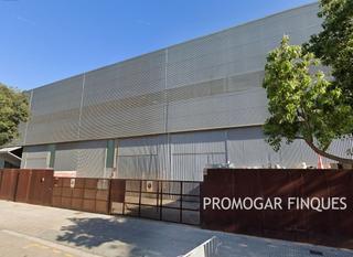 Rent Industrial building  Carrer dels tallers