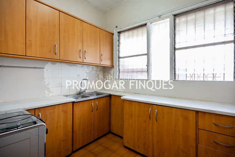 Foto 160c62bf-e0be-4f0c-8eb6-167217168b54. Casa amb xemeneia aparcament a Centre-Can Nadal Sant Feliu de Llobregat