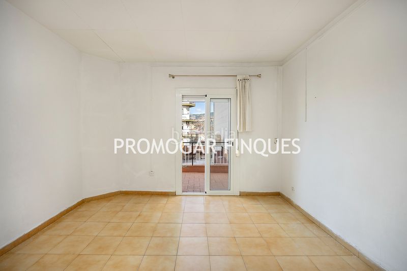 Foto 1e3c4a9a-ea59-4c97-85e0-a01307af303b. Casa amb xemeneia aparcament a Centre-Can Nadal Sant Feliu de Llobregat