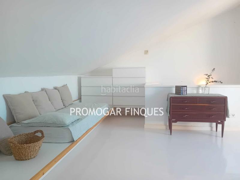 Foto 5ee3b7ac-0d1a-4234-bb3a-42841eeea230. Lloguer casa adossada amb xemeneia calefacció aparcament a Sant Joan Despí