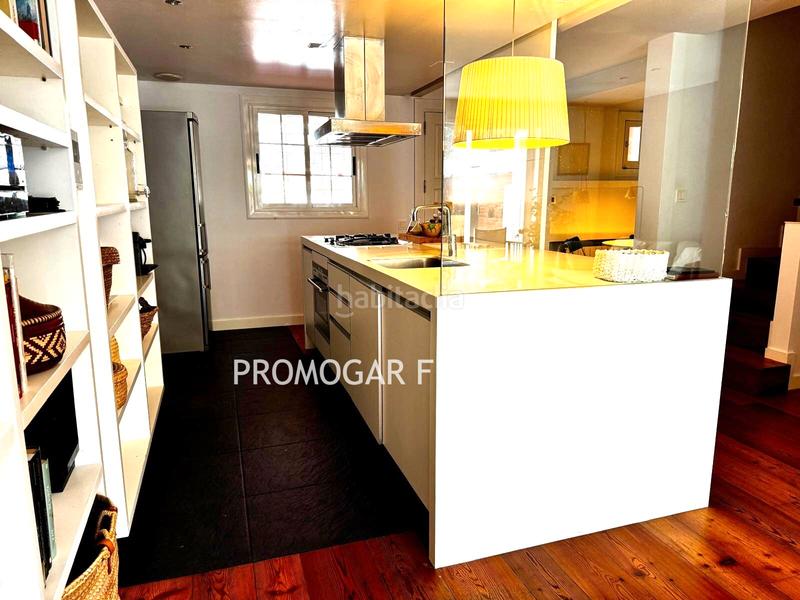 Foto c6e6823d-b068-4632-a371-cf7eda3c5730. Lloguer casa adossada amb xemeneia calefacció aparcament a Sant Joan Despí