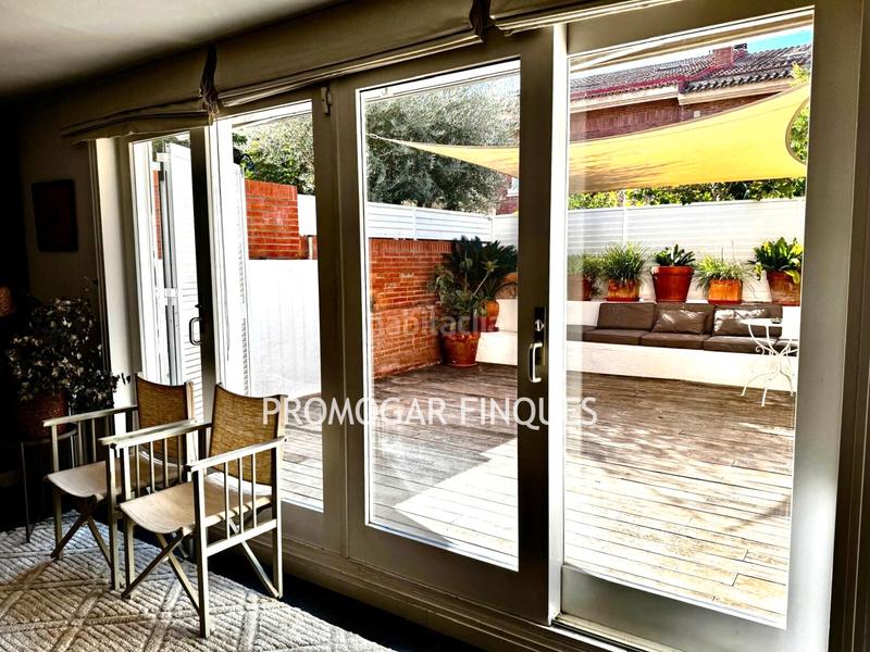 Foto 904ee1ff-b275-45cf-8717-c8682c13abad. Rent semi detached house with fireplace heating parking in Sant Joan Despí