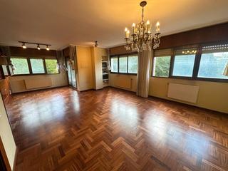 Piso  Calle padre claret. Exclusiva y maravillosa oportunidad en zona centro. bonito piso