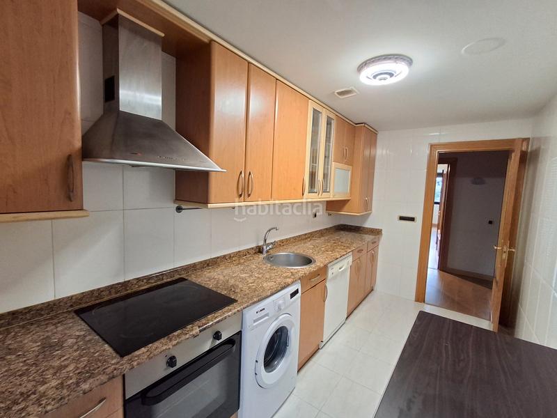 Foto ae2a694f-afda-4013-8273-75d154f22880. Apartamento planta baja en venta con terraza . bonito apartamento seminuevo , 85mº, 2 habitaciones, amplio salón, cocina e en Lardero