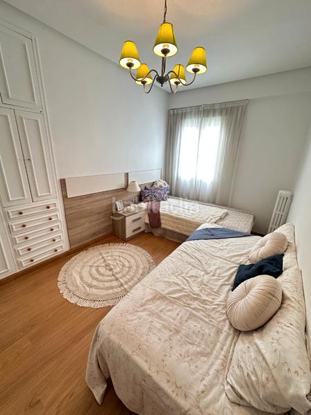 Foto 8f95ba0d-ce95-46b2-a805-e6c5fc88f990. Flat with heating in Gran Via Logroño