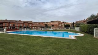 Chalet  La rioja-137. Espectacular chalet adosado en navarrete, casa de 400m2 construi