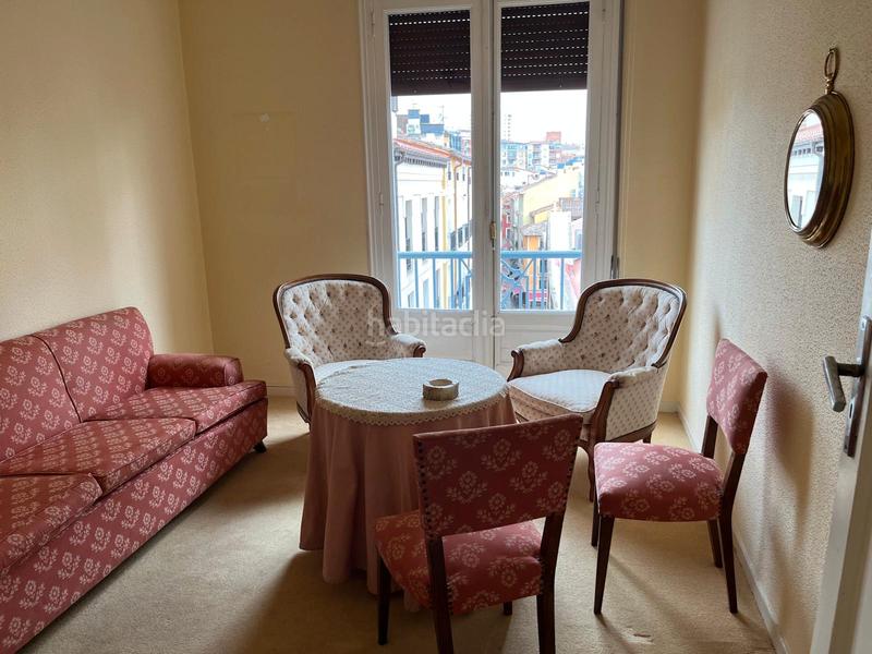 Foto d2dd0f4f-1fbe-4b2a-8bc4-508ddf50fa6c. Pis amb calefacció a Gran Via Logroño