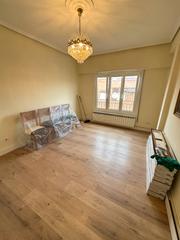 Pis  Calle luis barrón. Exclusiva en zona oeste. vivienda para entrar a vivir exterior c