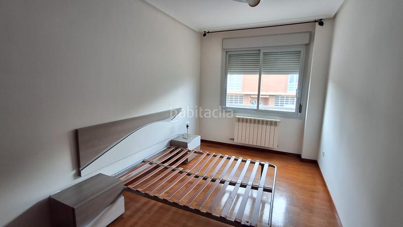 Foto 1ebc4a79-4a61-403f-9bb3-244f12a35adb. Pis amb calefacció aparcament piscina a La Portalada - Varea Logroño