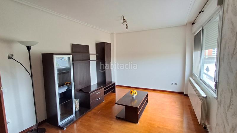 Foto e5fe7f04-f83e-48a5-856a-5fde8f5e4c7a. Pis amb calefacció aparcament piscina a La Portalada - Varea Logroño