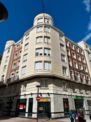 Pis  Calle presidente leopoldo calvo sotelo. Exclusiva, espectacular vivienda en las peatonales a un paso del