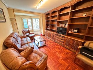 Appartement  Calle general vara de rey. Maravillosa oportunidad a un paso de gran vía. vivienda en vara