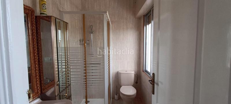 Foto 9878126e-ca6a-467c-9a8e-f64f3c394172. Chalet con camino riscaldamento parcheggio piscina in Villamediana de Iregua