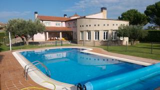 Chalet  Las acedas. Espectacular chalet individual en la zona de avenida de madrid,