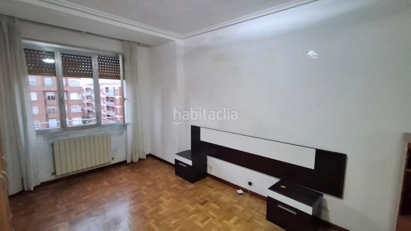 Foto 86be16a4-6ff4-45f8-aa60-c19e722259b4. Pis amb calefacció a Jesuitas Logroño