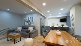 Etagenwohnung  Calle san antón. Descubre esta joya inmobiliaria en una de las calles más emblemá