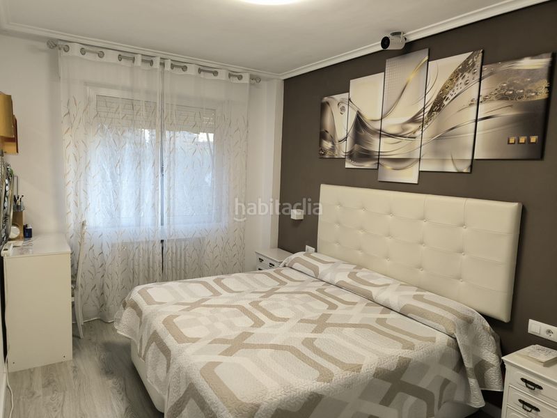 Foto b5dfb34e-d72a-4b0c-84cb-c8128bc77aba. Pis amb calefacció aparcament a Residencia Logroño