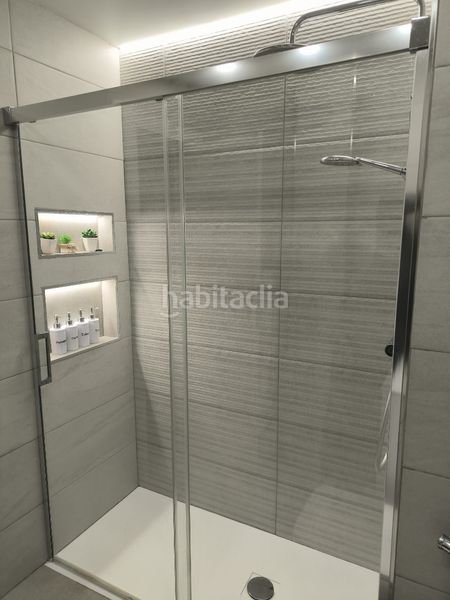 Foto baf0ccff-6b4c-45d6-8b77-2f242d356a18. Pis amb calefacció aparcament a Residencia Logroño